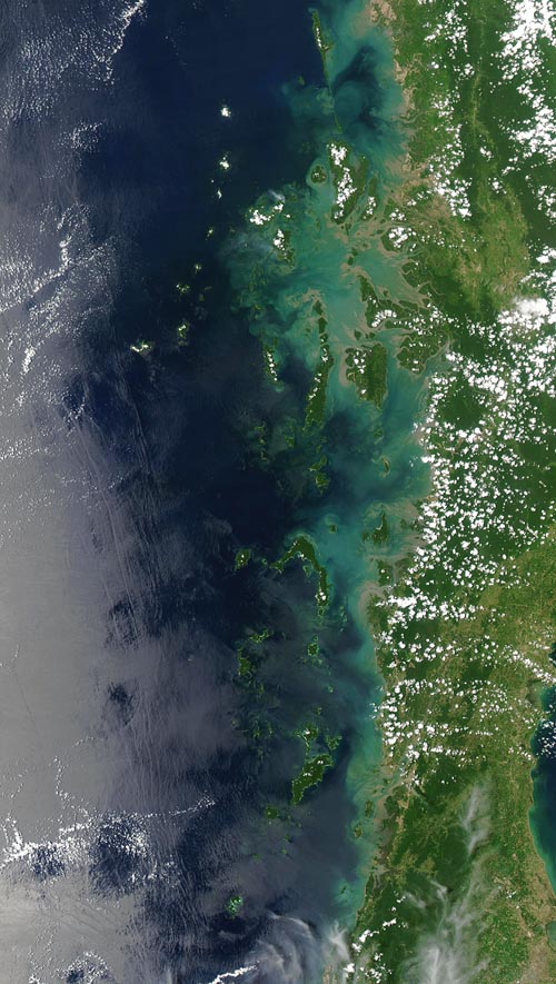 photo satellite de l'archipel des îles mergui